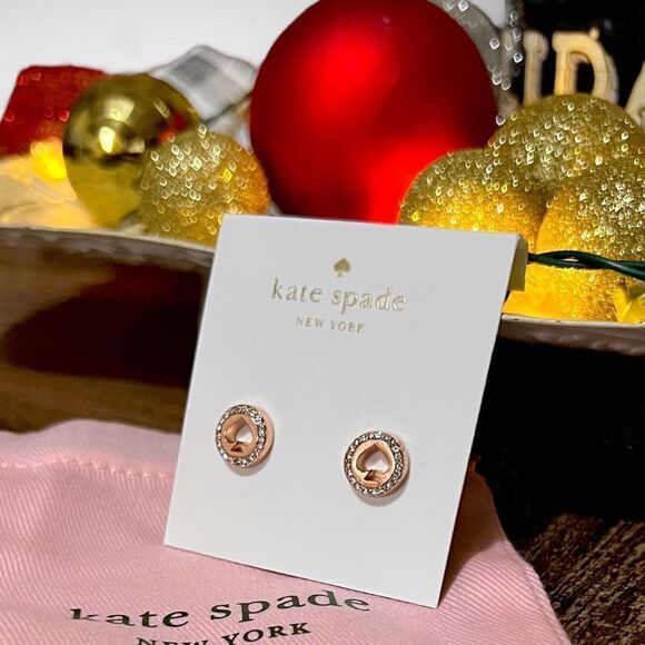 New ♠️ Kate Spade Rose Gold ‘Spot the Spade’ Pavè Halo Spade Studs Post Earrings - Picture 8 of 12